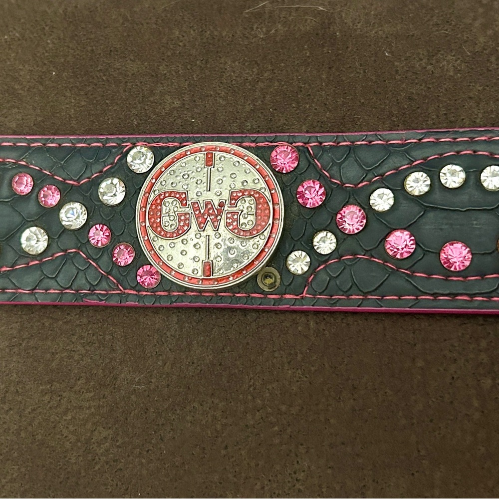 Leather Cuff Bracelet GIRLS WITH GUNS 👧NWOT